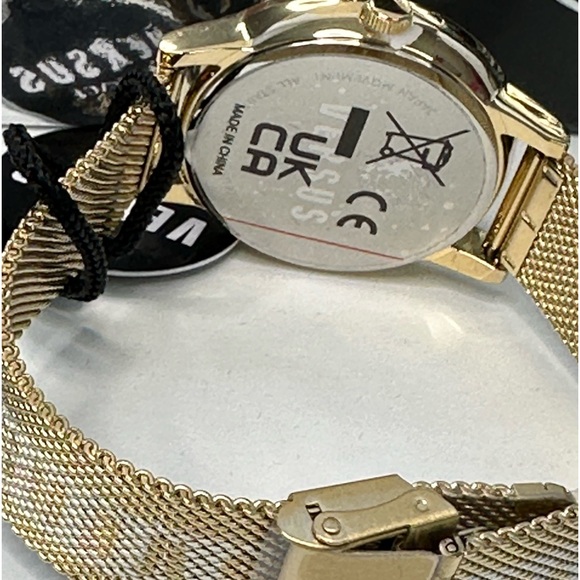 Authentic Versus Versace Barbes 38Mm Ip Yellow Gold Stainless Steel Watch main image 8